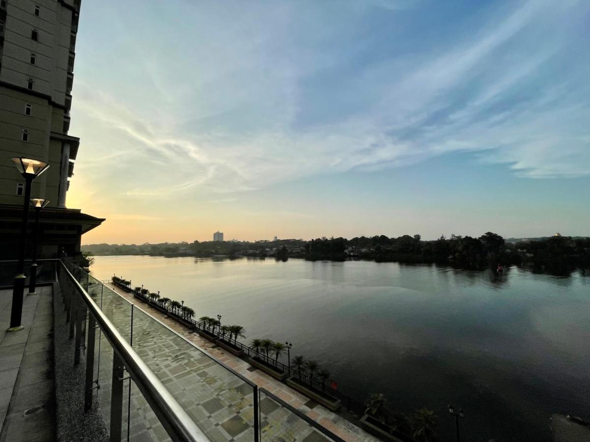 Kuching City Centre Smart Home Luxury Resort Condo Extérieur photo