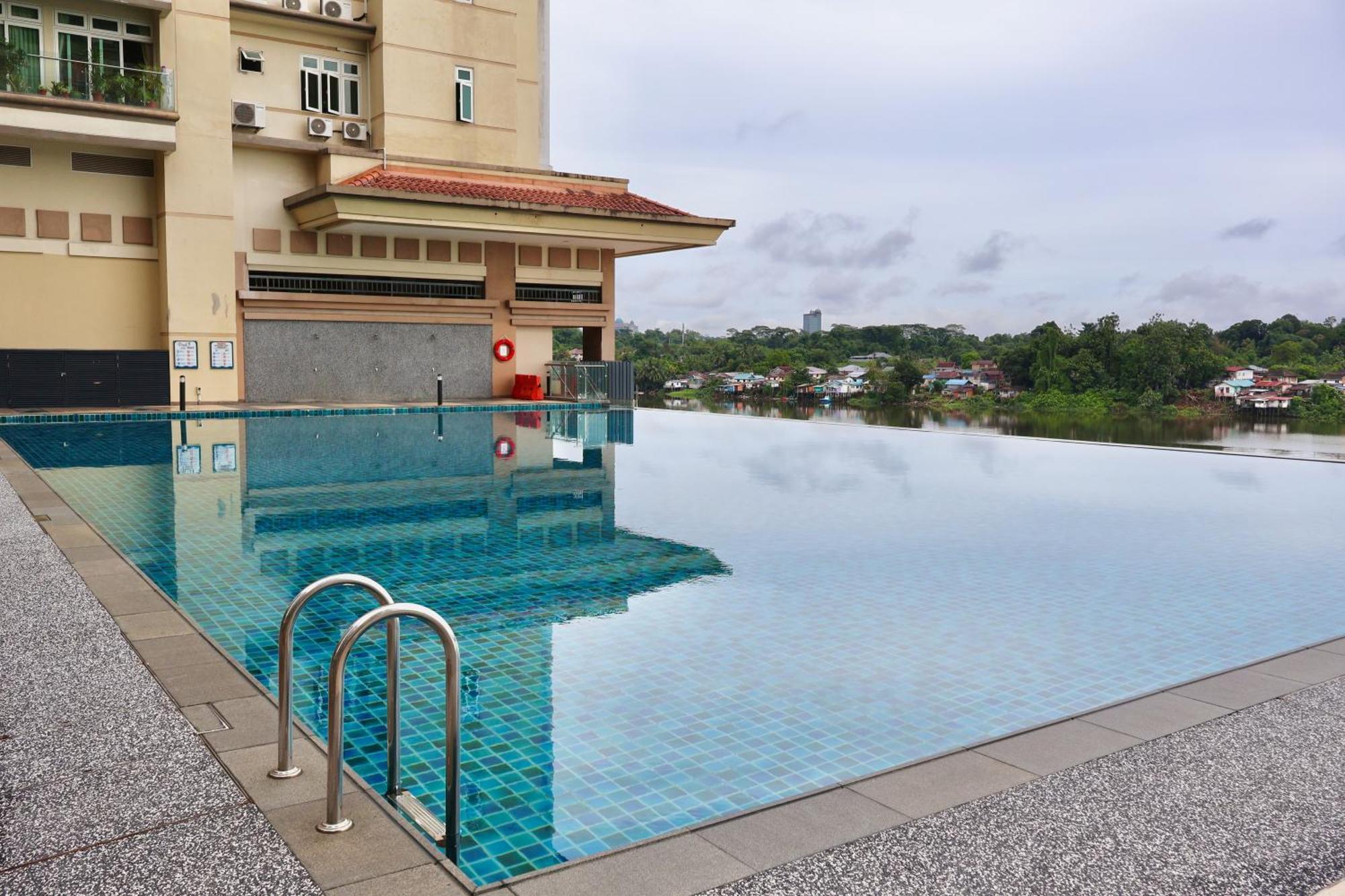 Kuching City Centre Smart Home Luxury Resort Condo Extérieur photo